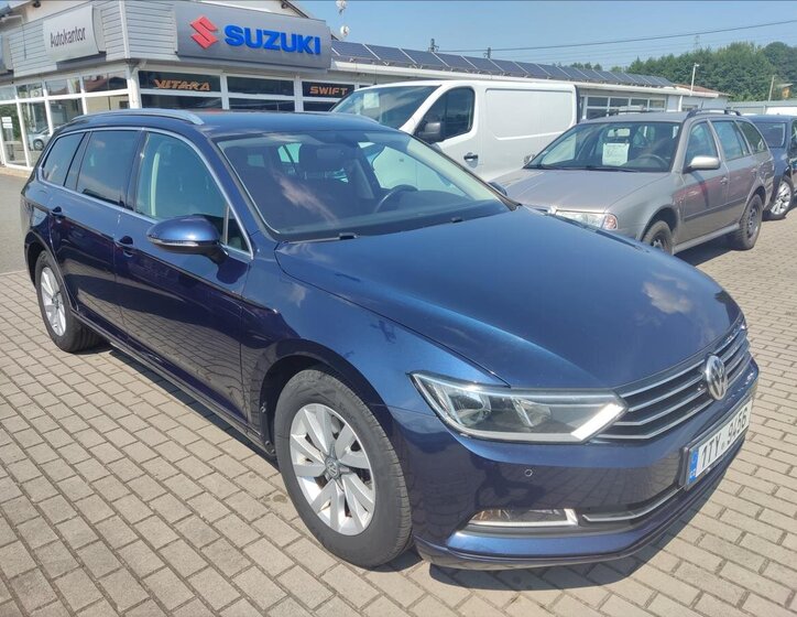 Volkswagen Passat 1