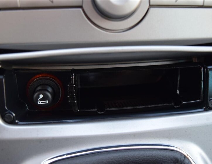 Ford S-MAX MPV 2,0 l 107 kw