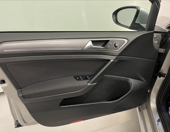 Volkswagen Golf Kombi 2,0 l 135 kw