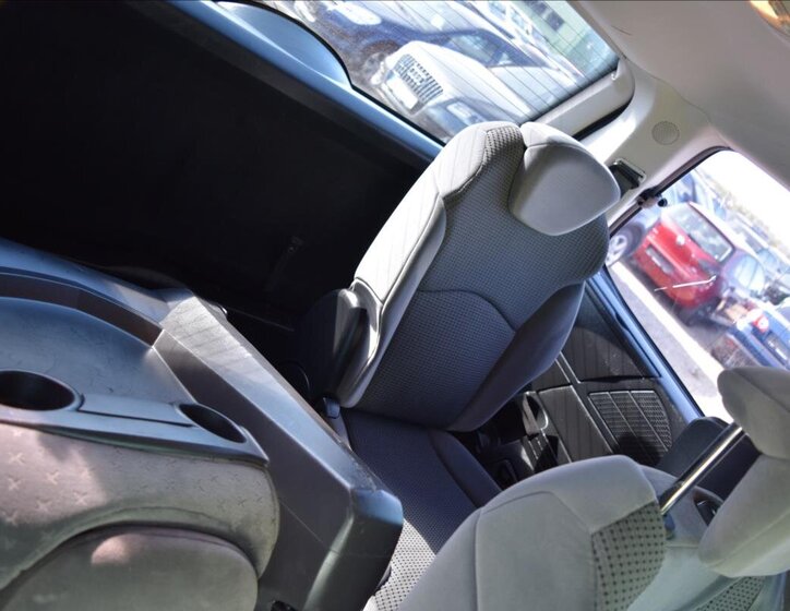 Peugeot 807 MPV 2,0 l 100 kw