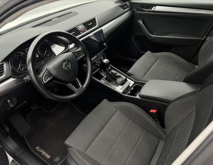Škoda Superb 15