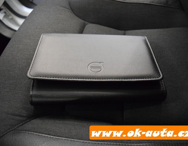 Volvo V90 Kombi 2,0 l 140 kw