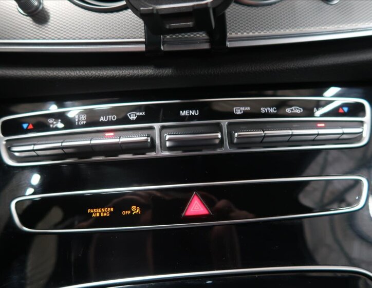 Mercedes-Benz Třídy E Kombi 2,0 l 143 kw