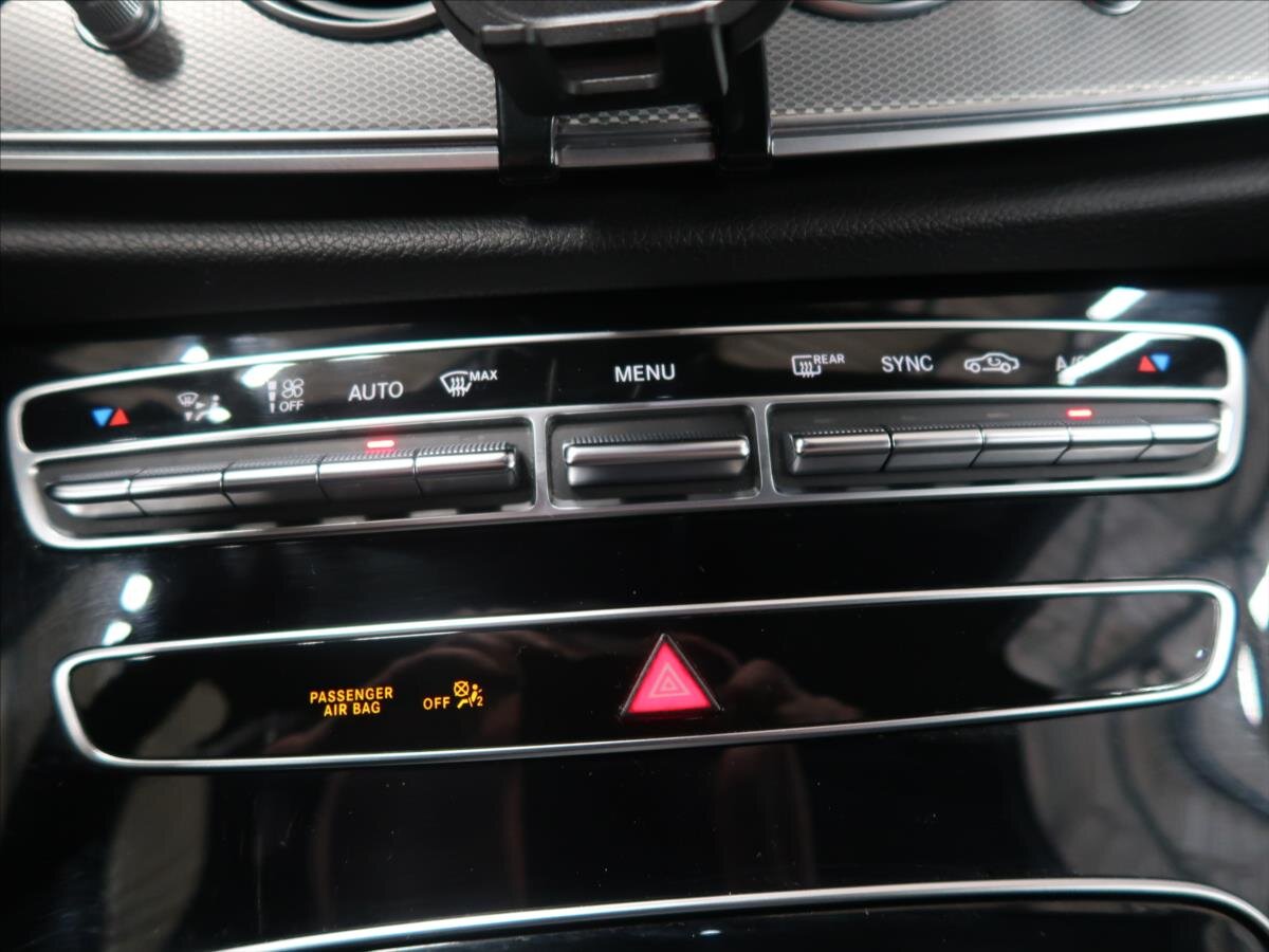 Mercedes-Benz Třídy E Kombi 2,0 l 143 kw