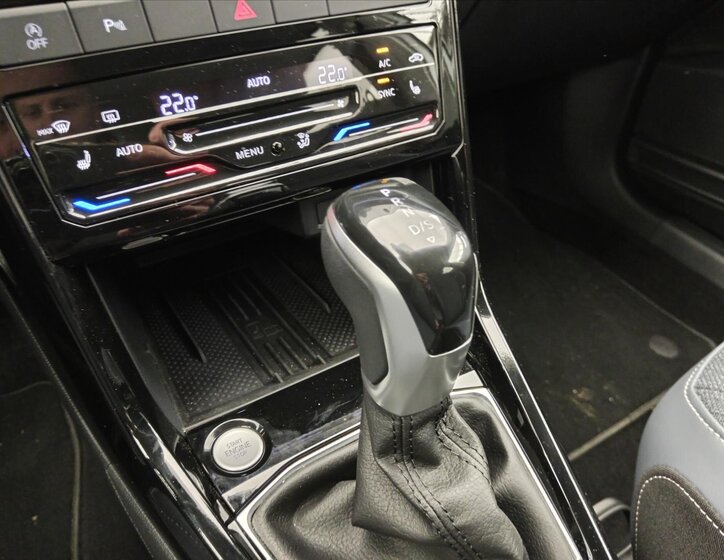 Volkswagen T-Cross SUV 999,0 85 kw