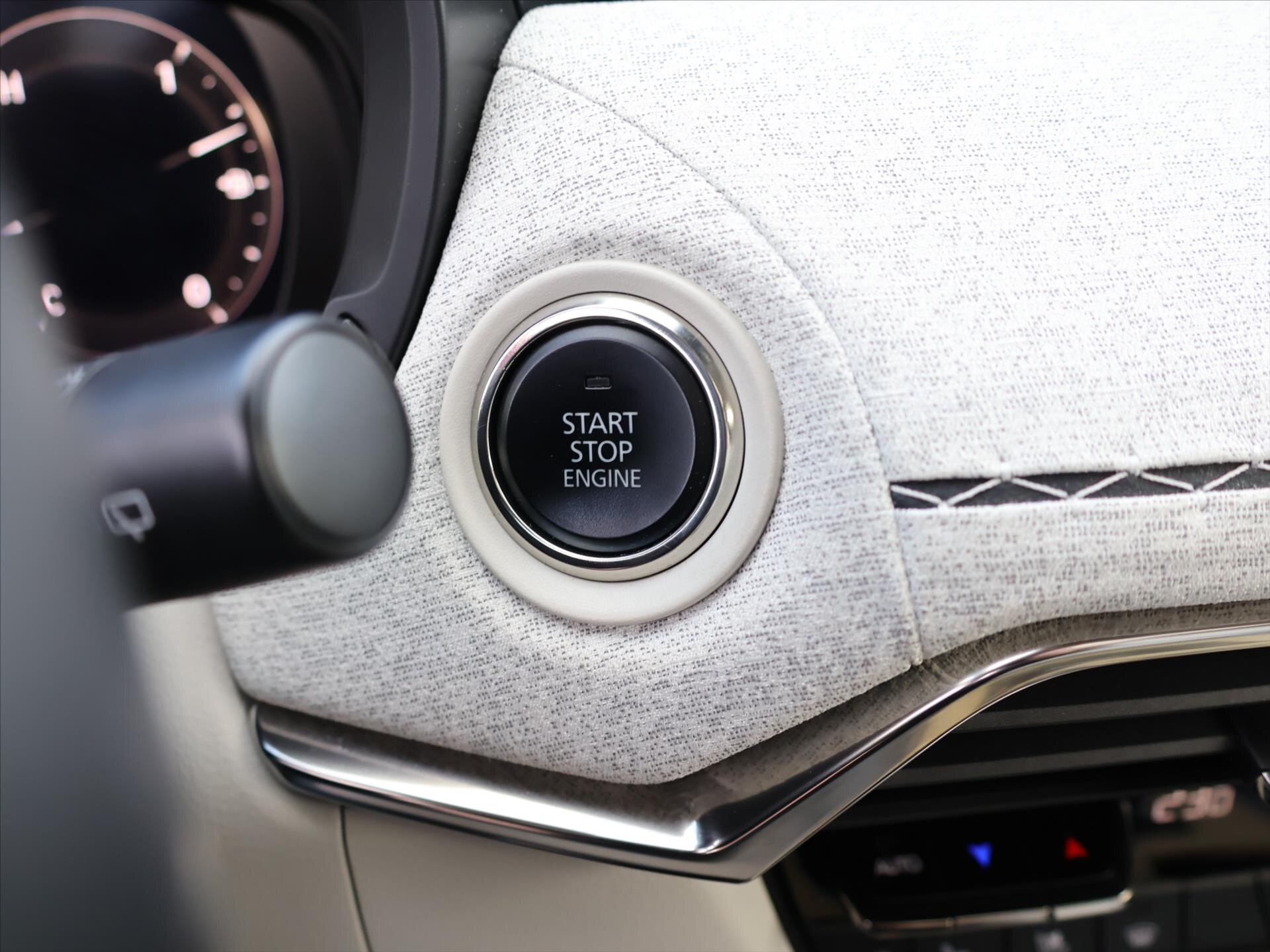 Mazda CX-60 SUV / Terénní 3,3 l 187 kw