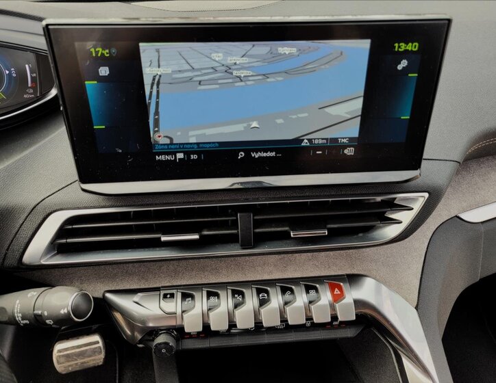 Peugeot 3008 SUV / Terénní 1,6 l 165 kw