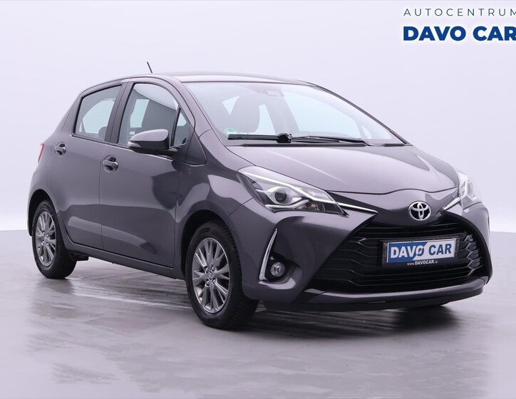 Toyota Yaris 1