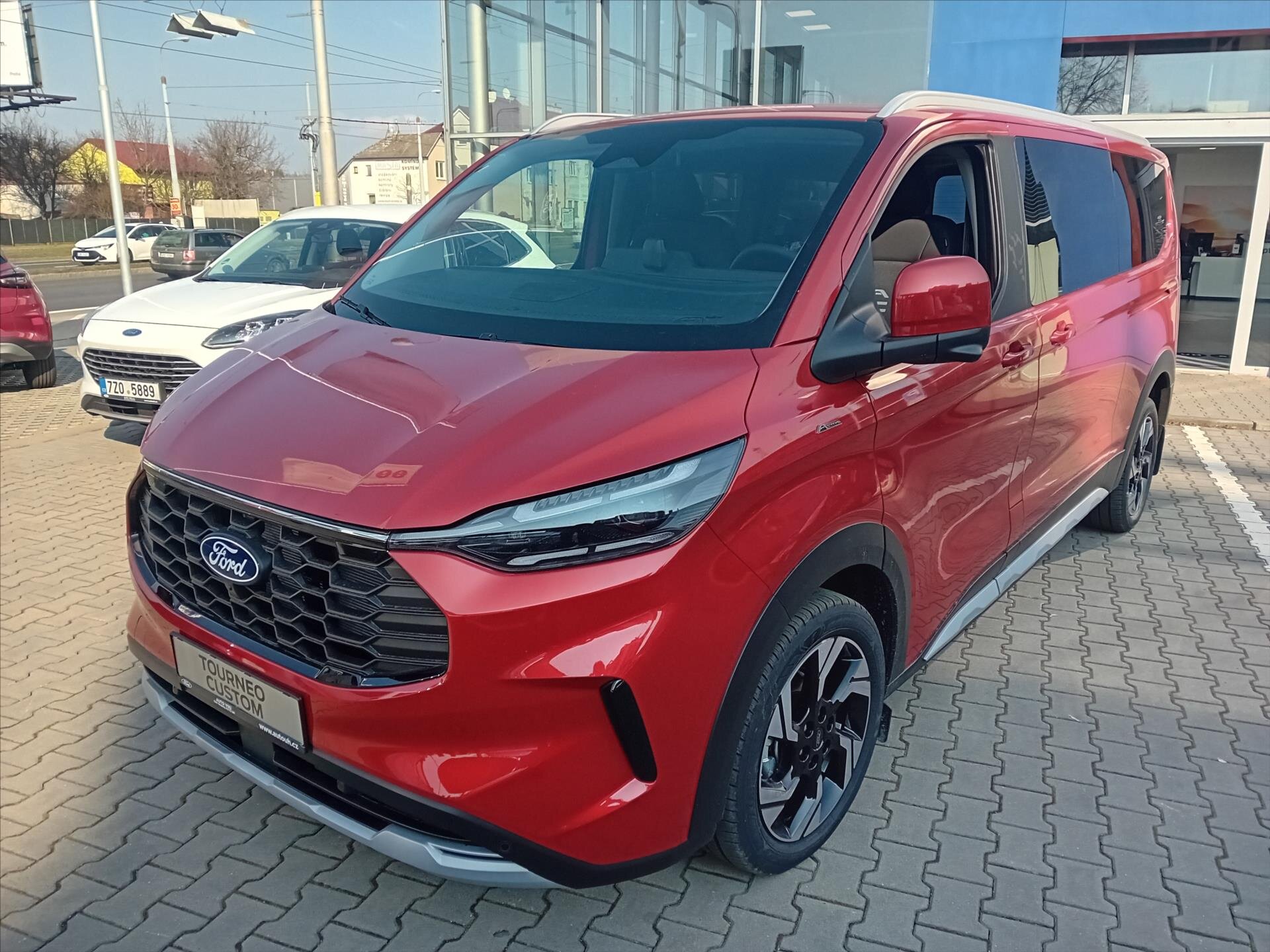 Ford Tourneo Custom Kombi 2,0 l 125 kw