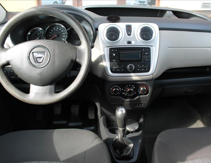 Dacia Dokker 9