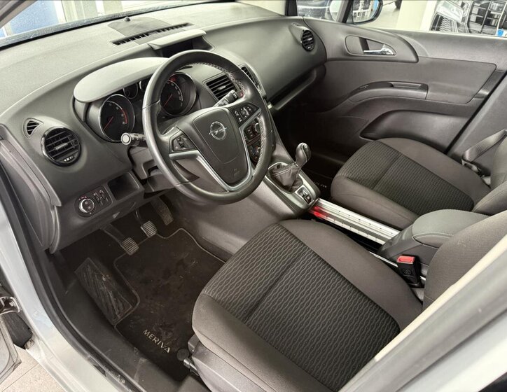 Opel Meriva MPV 1,4 l 88 kw