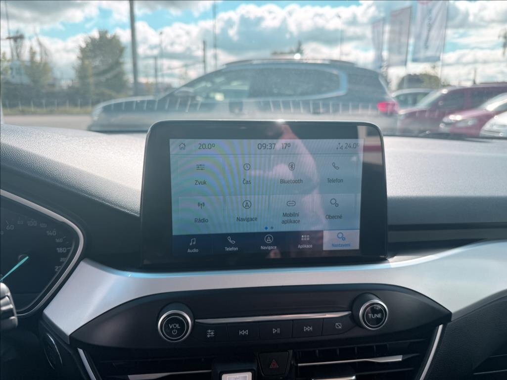 Ford Focus Kombi 999,0 92 kw
