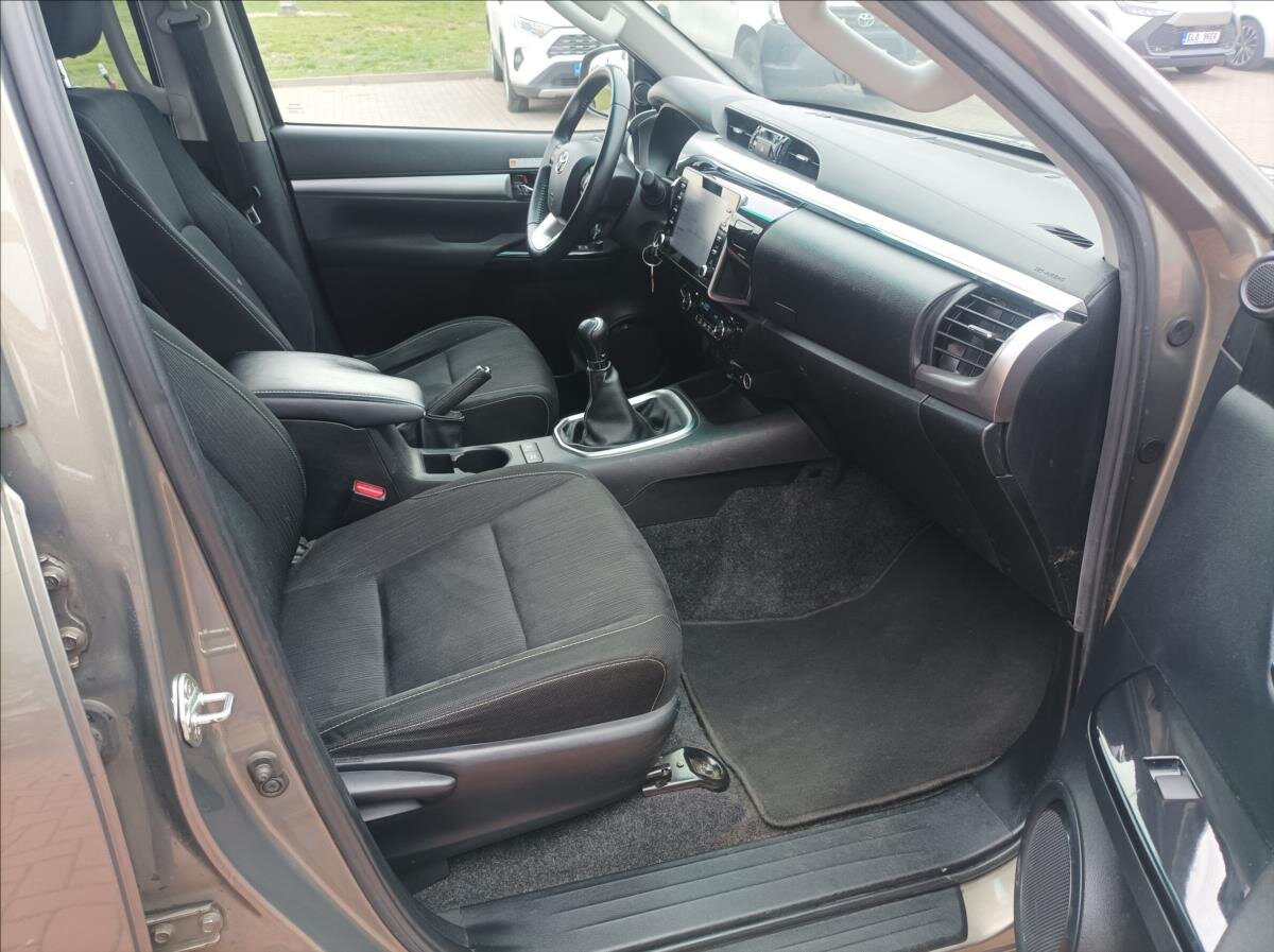 Toyota Hilux Pick-up 2,4 l 110 kw