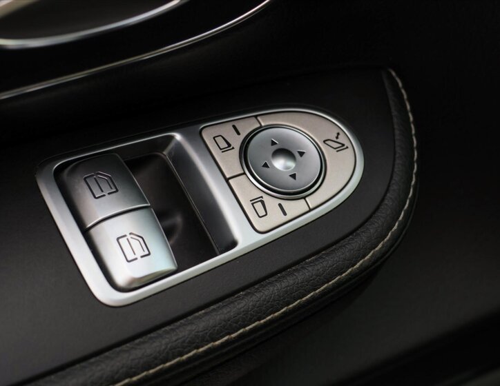 Mercedes-Benz Třídy V Kombi 2,0 l 174 kw