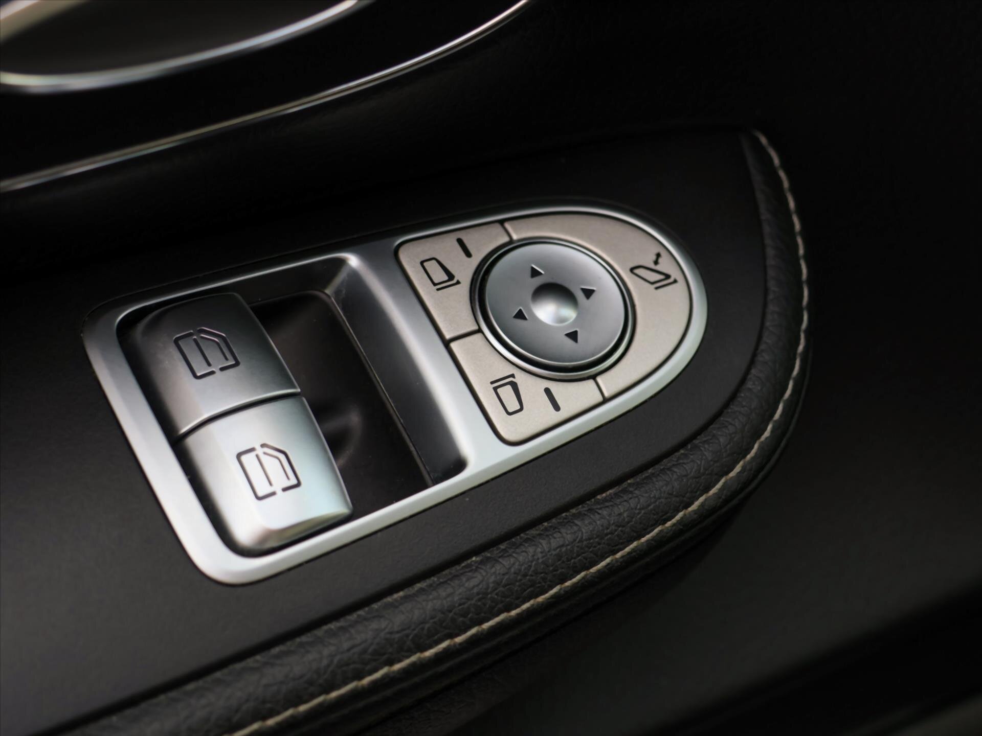 Mercedes-Benz Třídy V Kombi 2,0 l 174 kw