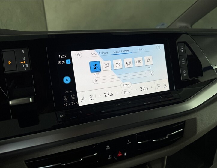 Volkswagen Multivan 41