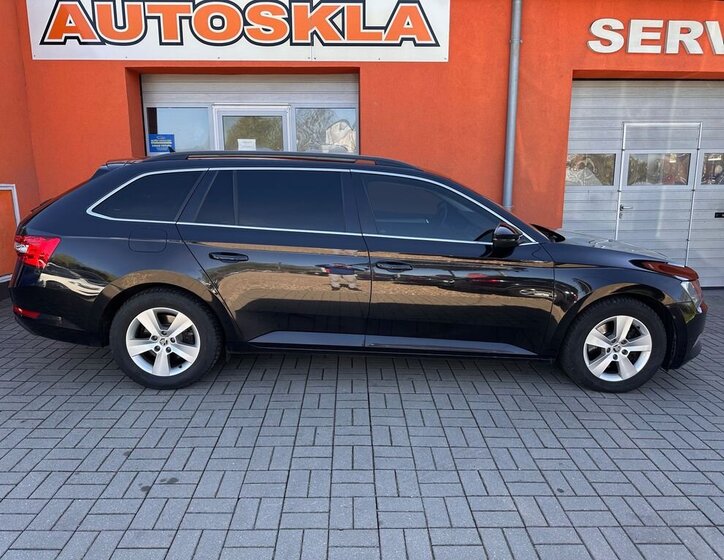 Škoda Superb Kombi 1,6 l 88 kw