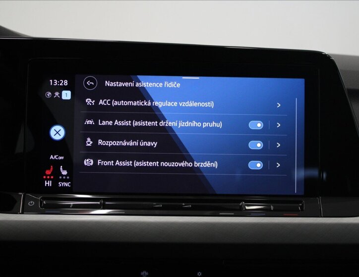 Volkswagen Golf Kombi 999,0 81 kw