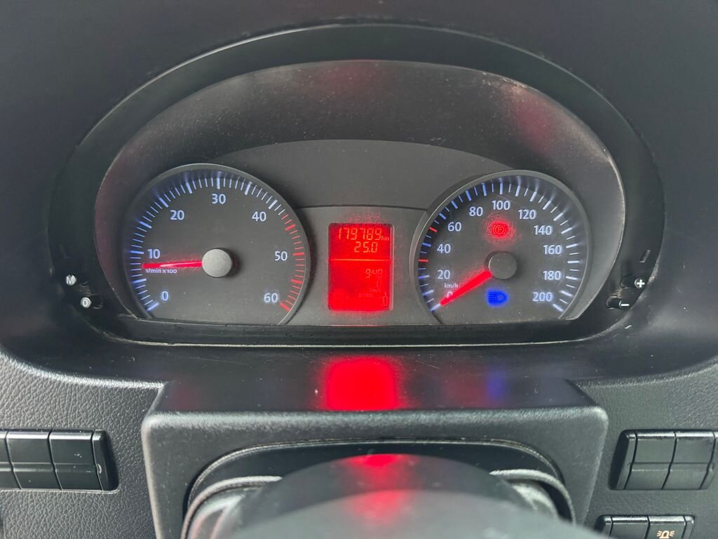 Volkswagen Crafter Valník 2,5 l 80 kw