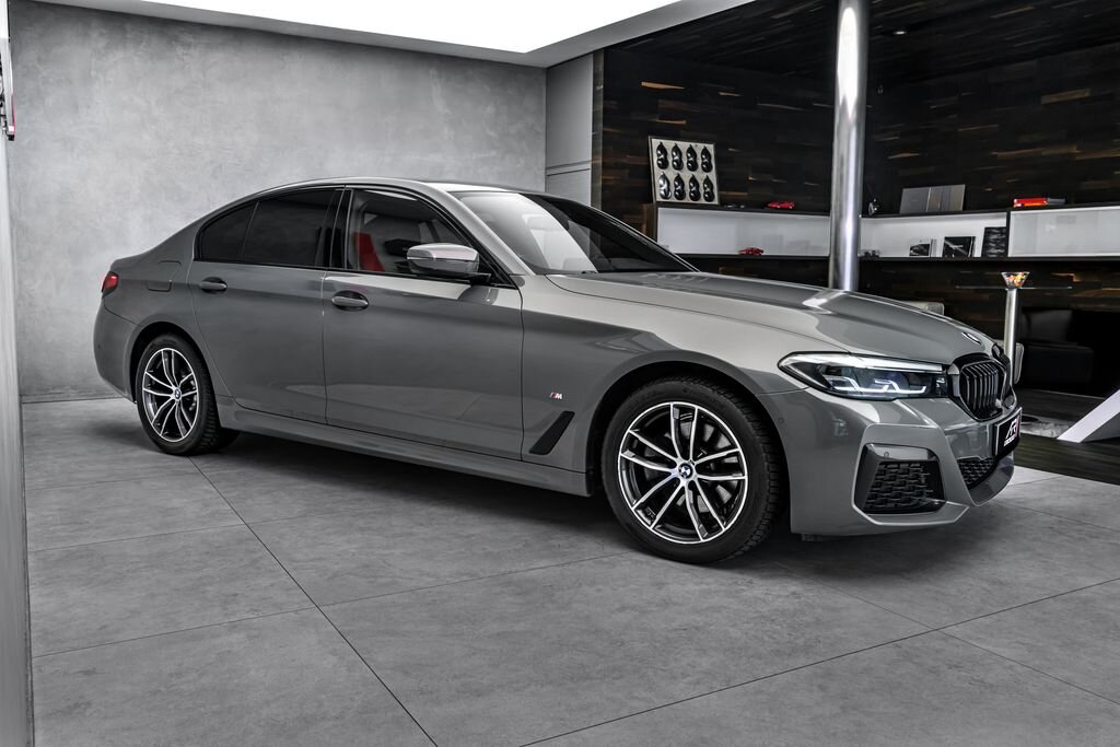 BMW Řada 5 Sedan / Limuzína 2,0 l 140 kw