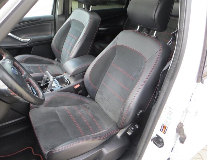 Ford S-MAX MPV 2,2 l 147 kw