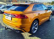 Audi Q8 5