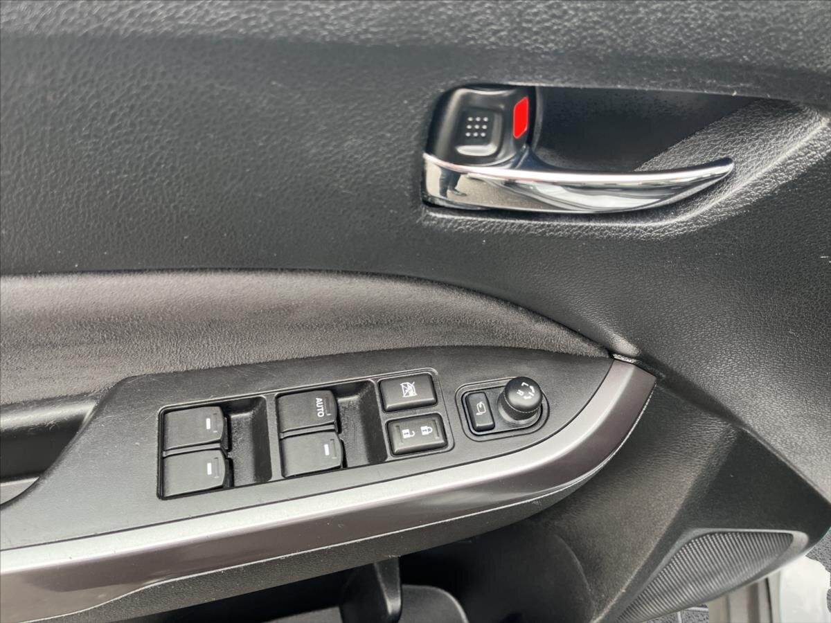 Suzuki Vitara SUV 1,4 l 103 kw