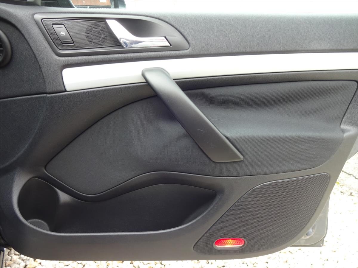 Škoda Octavia Kombi 1,8 l 118 kw