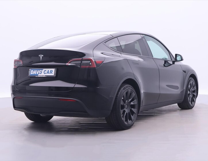 Tesla Model Y SUV / Terénní 0,0 378 kw
