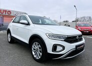 Volkswagen T-Roc 13