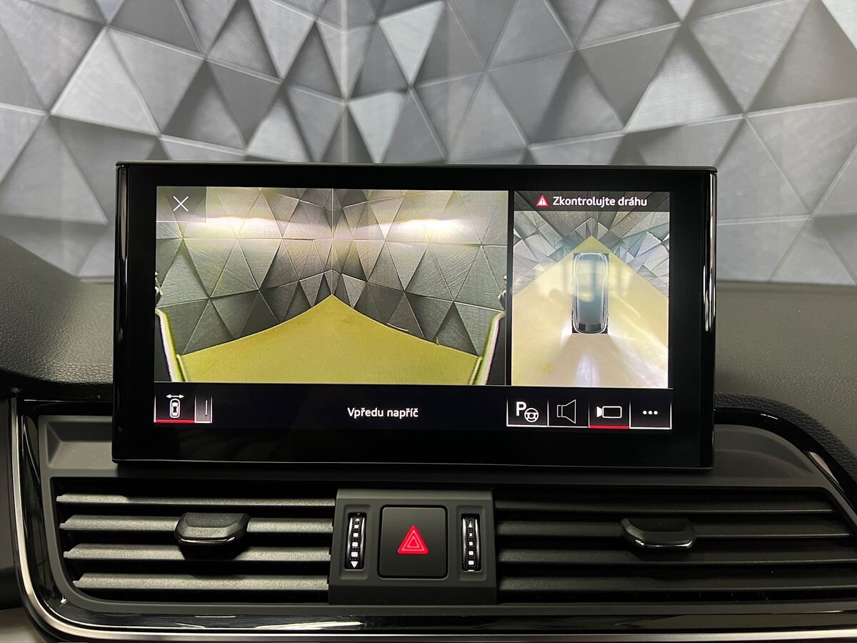 Audi SQ5 SUV / Terénní 3,0 l 251 kw