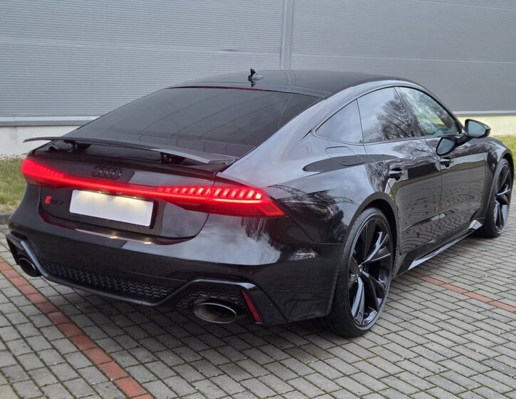 Audi RS7 Hatchback 4,0 l 441 kw