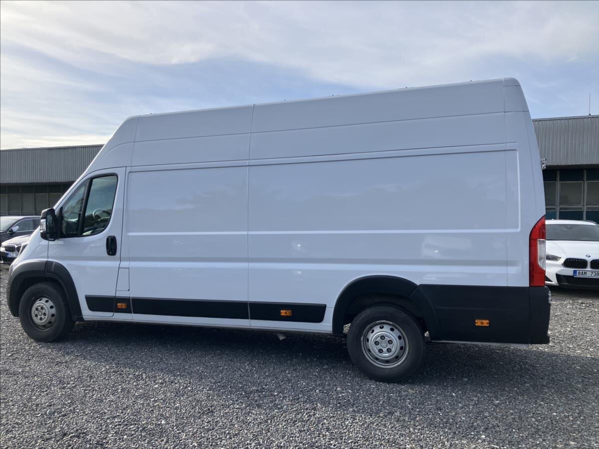 Peugeot Boxer Skříň 2,2 l 121 kw