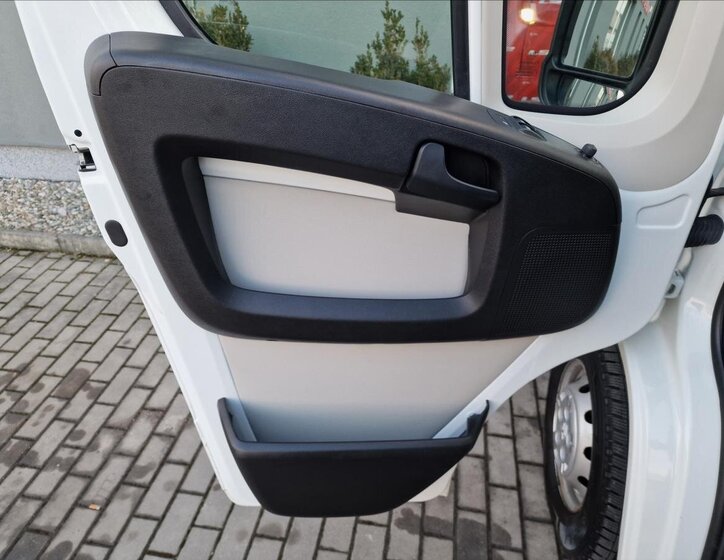 Peugeot Boxer Skříň 2,0 l 96 kw