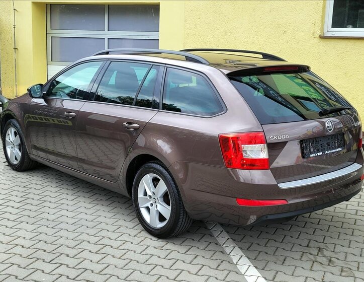 Škoda Octavia 10