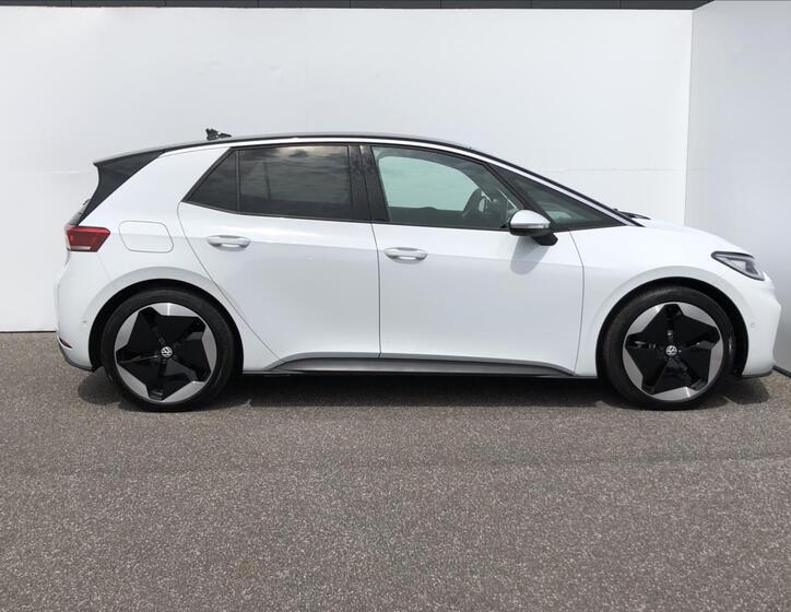Volkswagen ID.3 10