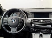 BMW Řada 5 Sedan 3,0 l 180 kw