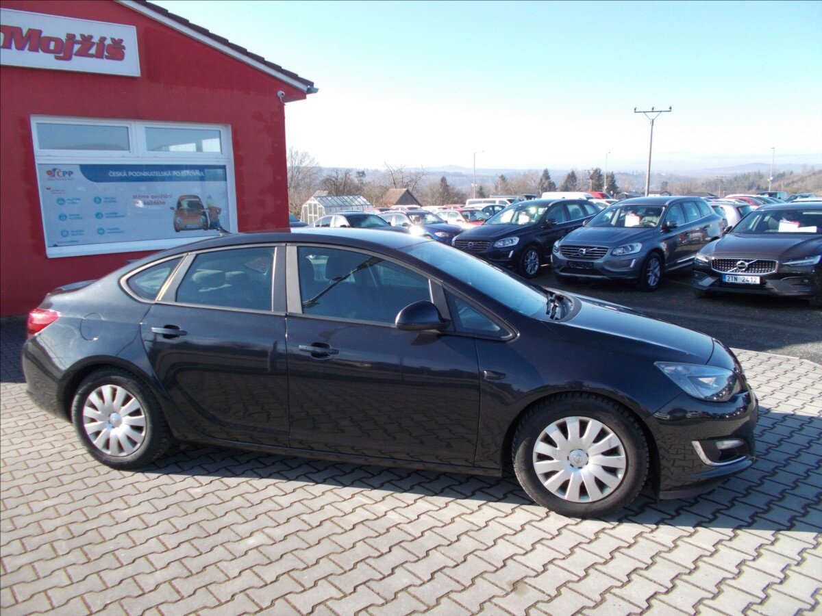 Opel Astra Sedan / Limuzína 1,4 l 103 kw
