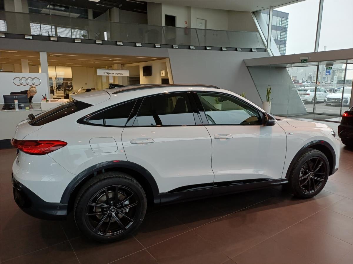 Audi Q5 SUV / Terénní 2,0 l 150 kw