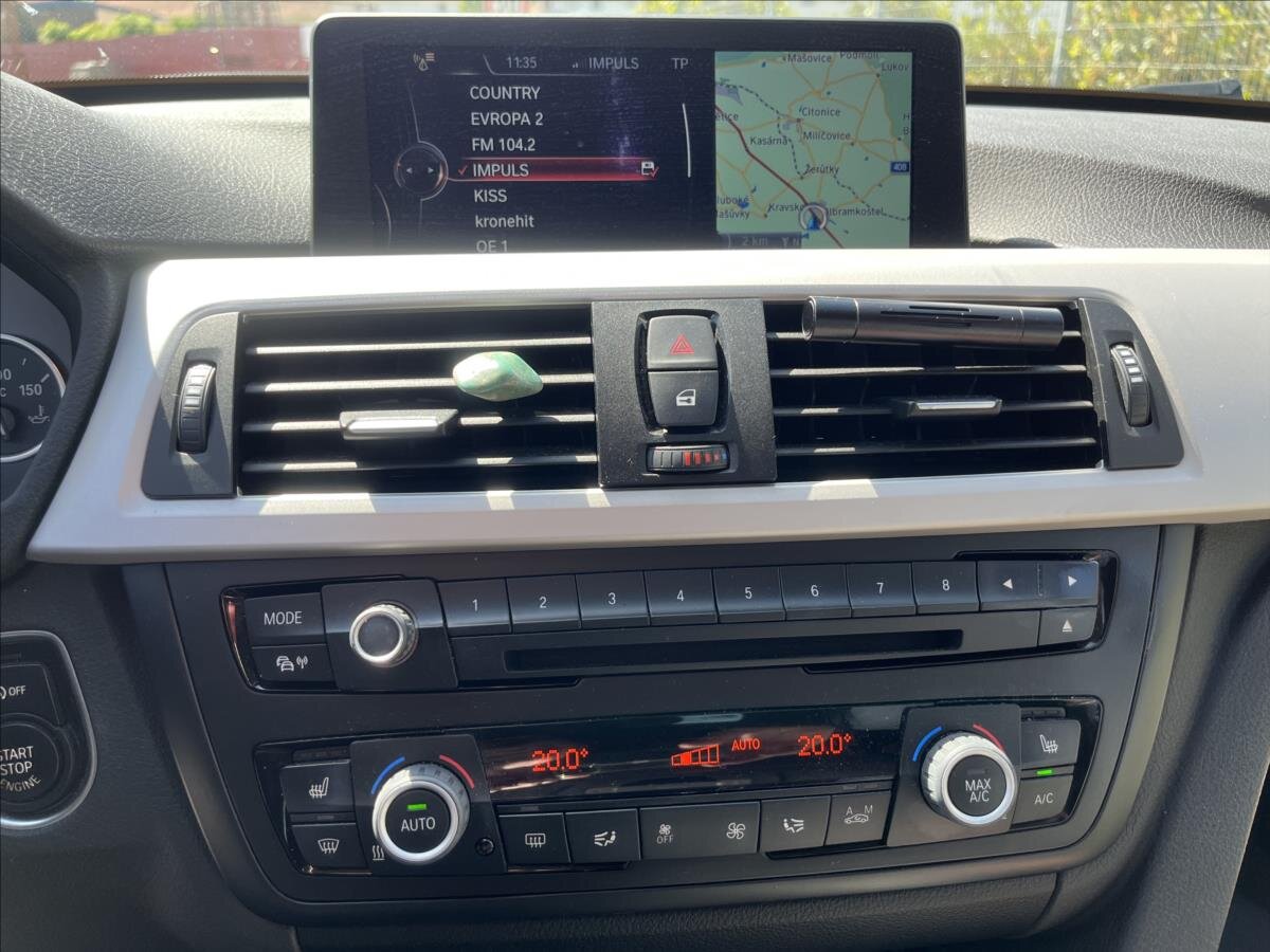 BMW Řada 3 Sedan / Limuzína 2,0 l 135 kw