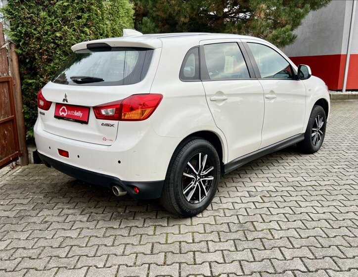 Mitsubishi ASX SUV 1,6 l 86 kw