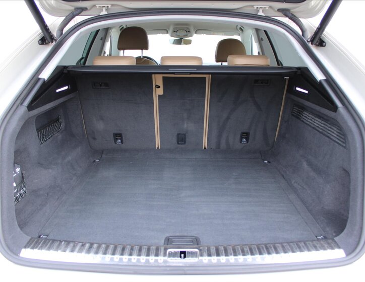 Audi Q8 SUV / Terénní 3,0 l 250 kw