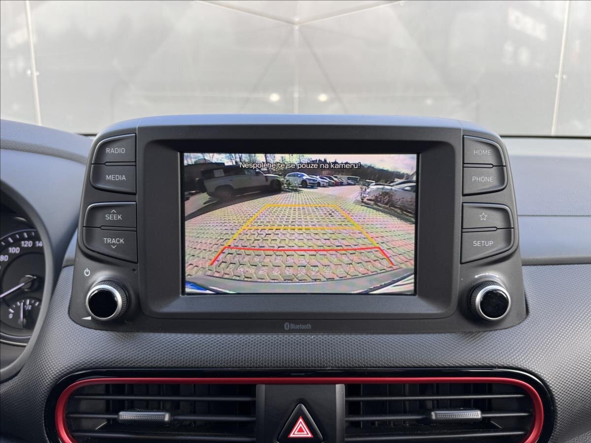 Hyundai Kona SUV / Terénní 1,6 l 130 kw