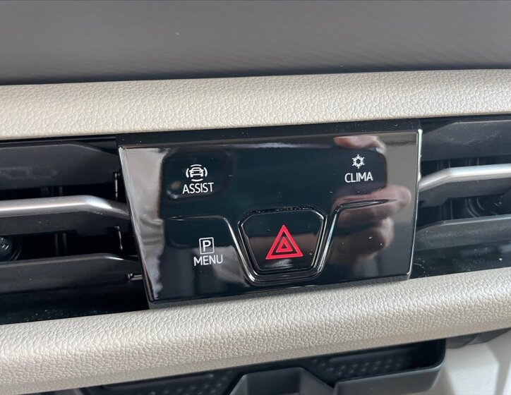 Volkswagen Multivan 12