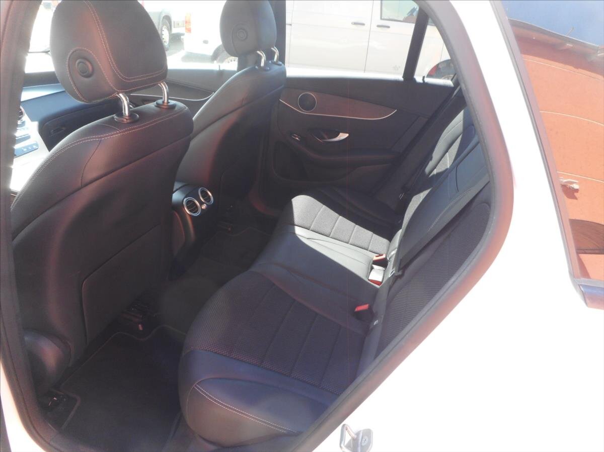 Mercedes-Benz GLC SUV / Terénní 2,0 l 143 kw