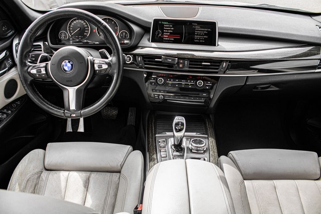 BMW X5 SUV / Terénní 3,0 l 190 kw