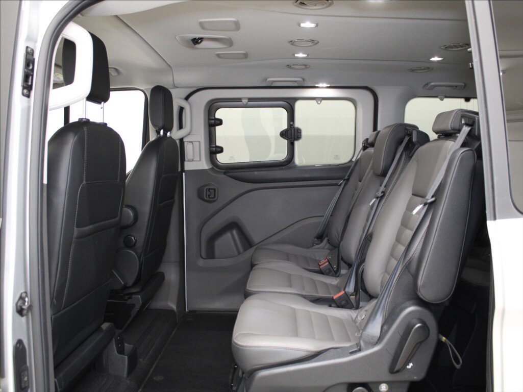 Ford Tourneo Custom MPV 2,0 l 136 kw
