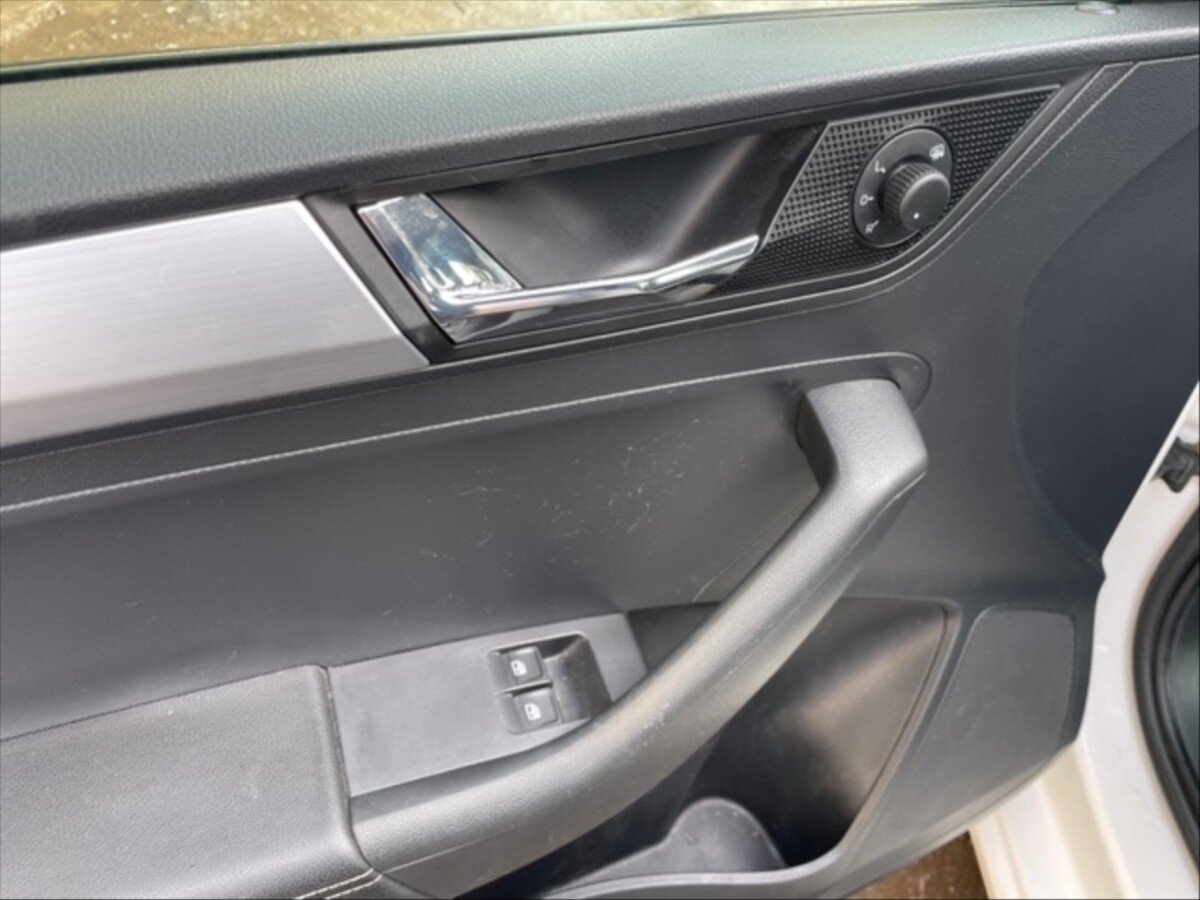 Škoda Rapid Liftback 999,0 81 kw