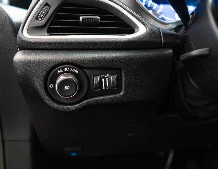 Chrysler Pacifica MPV 3,6 l 221 kw