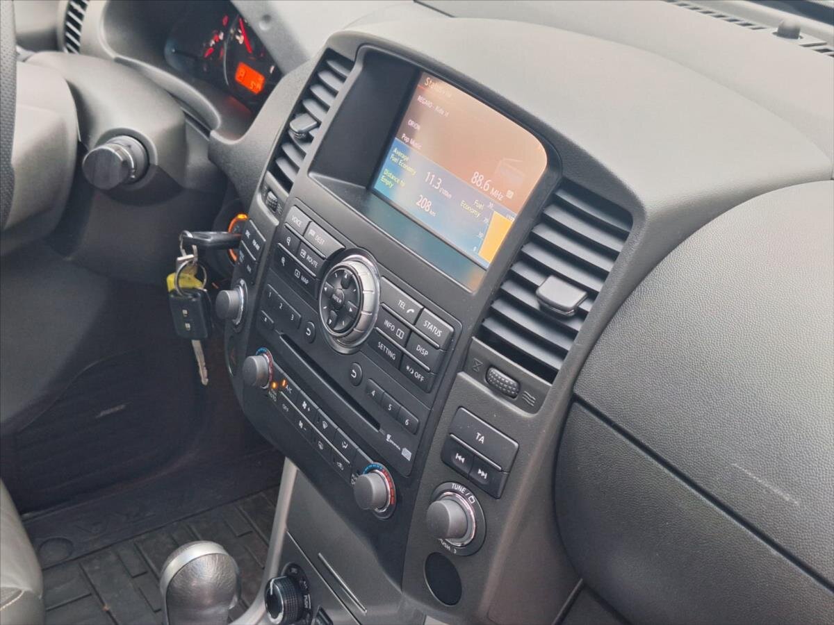 Nissan Navara Pick-up 3,0 l 170 kw